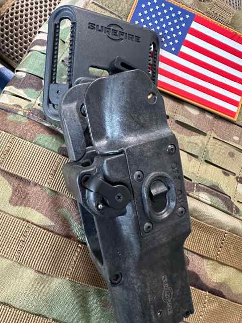 Surefire masterfire holster. Like new