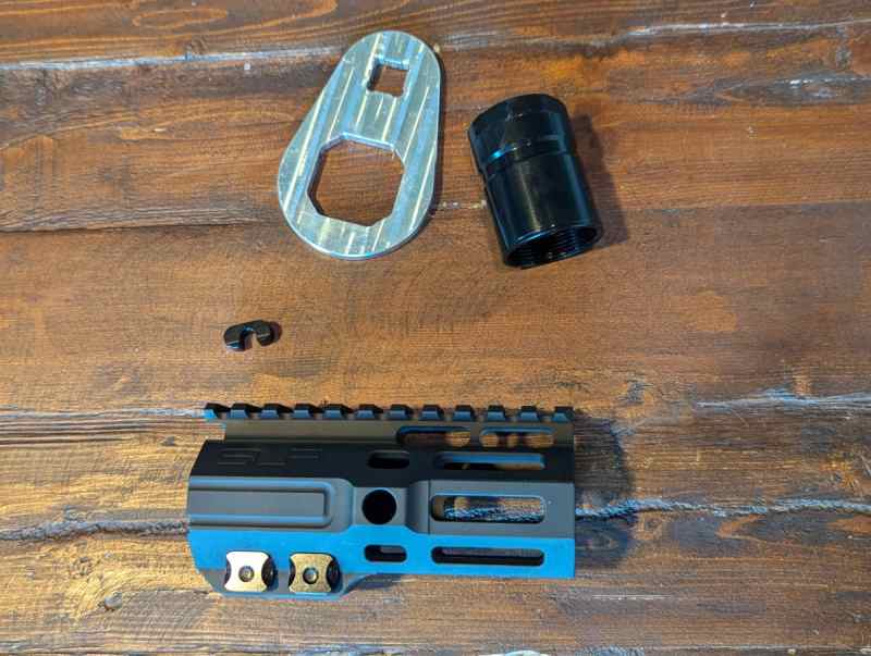 SLR ION 4.5&quot; Lite MLOK Handguard