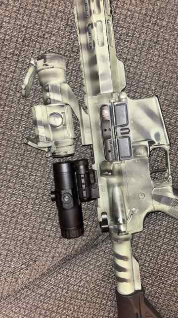 Vortex red dot and magnifier