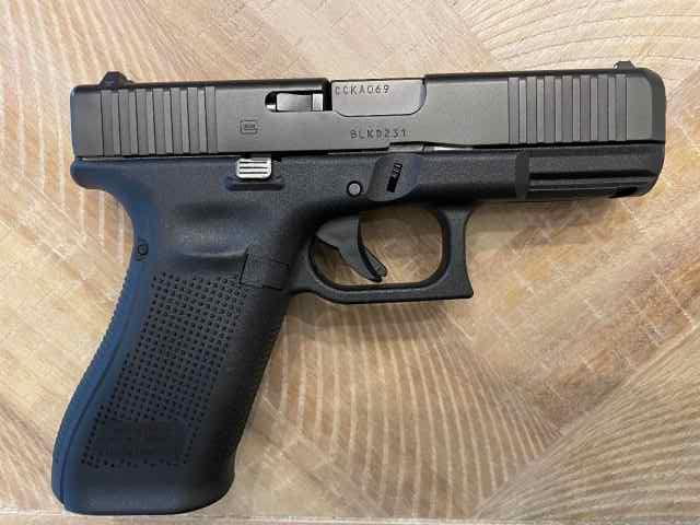 Glock G45  9MM