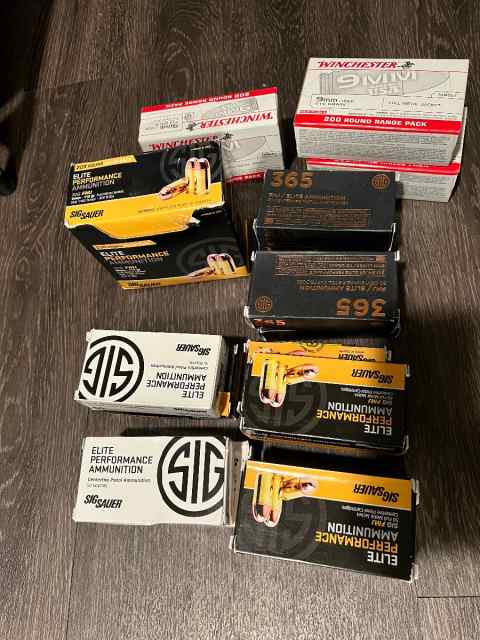 1400 rounds of Sig and Winchester ! 9mm