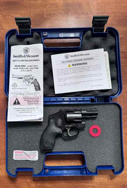 Smith &amp; Wesson Airweight 442