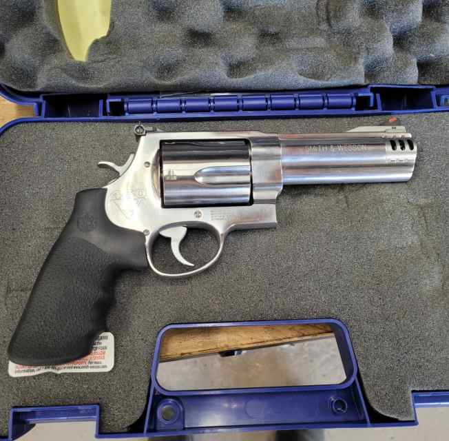 Smith and wesson 460v