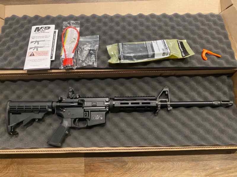Smith and Wesson M&amp;P 15X AR15, M-Lok, 30rd mag