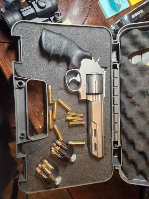 Smith and Wesson 686 Competitor .357 magnum FS/FT