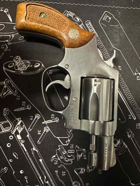 Smith &amp; Wesson Model 80 38 Spl Snub Nose Revolver