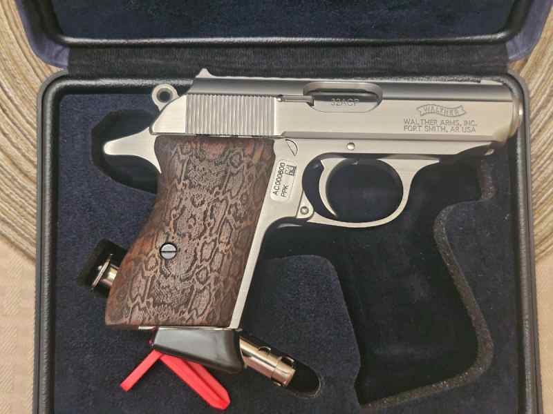 New in Box Walther Arms PPK 32 ACP 