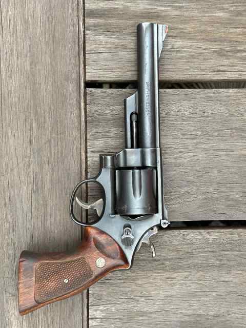 .44 Mag - Smith &amp; Wesson 29-2