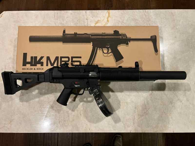 H&amp;K MP5 .22LR