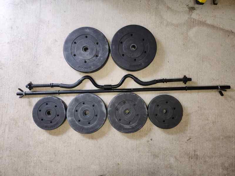 100 # Standard Weight Set with Barbell and Curlbar