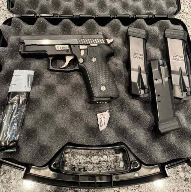 Sig Sauer P229 Equinox 40/.357 Sig  for sale