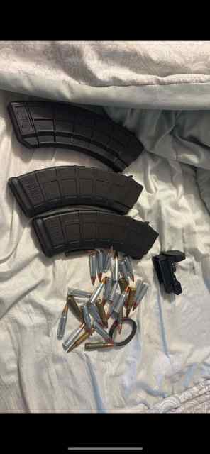 Red dot and 7.62 mags