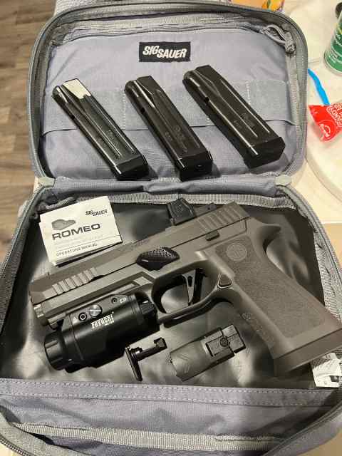 Sig P320 X5 Legion R2 W/Sig RDS &amp; Light