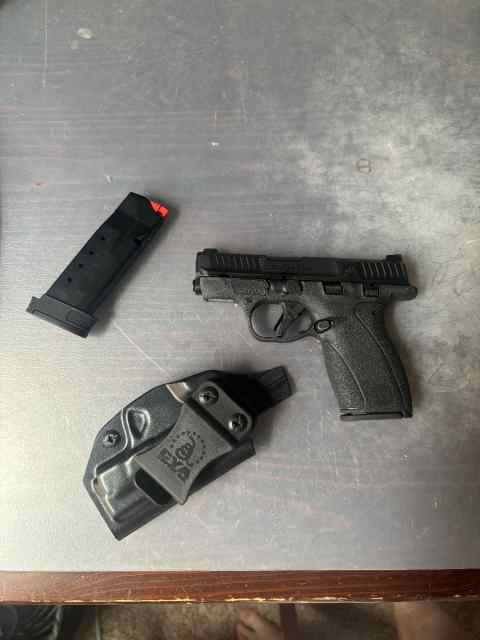  Bodyguard 2.0 with holster 