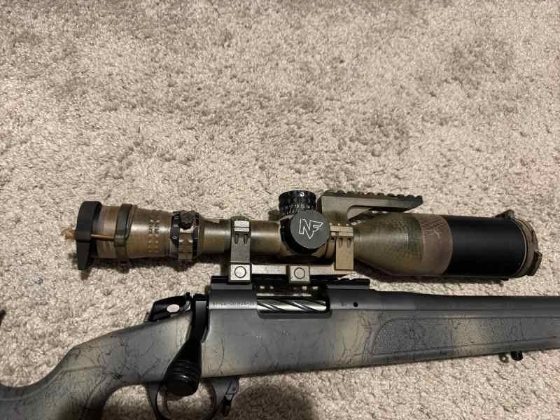 Nightforce NX8 2.5-20x50 MOA 