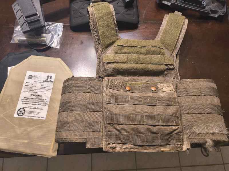 Plate carrier