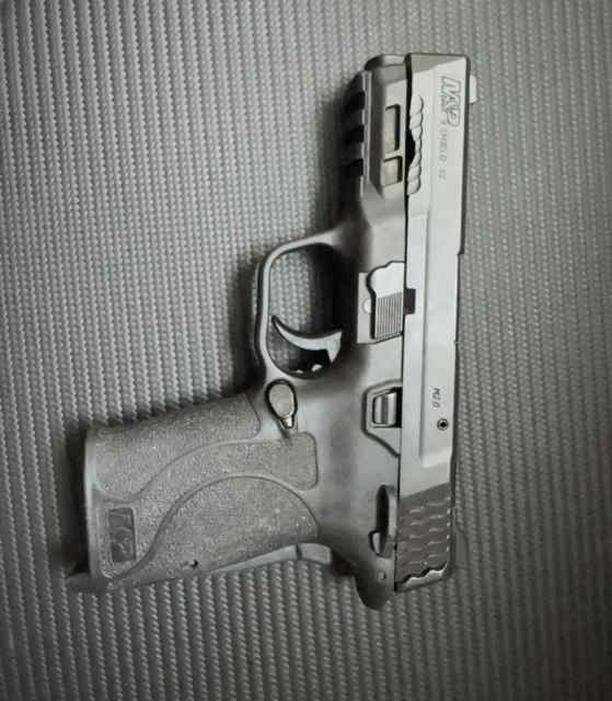 Smith &amp; Wesson shield ez 9mm