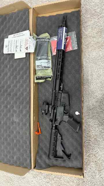M&amp;P Sport III *BRAND NEW*
