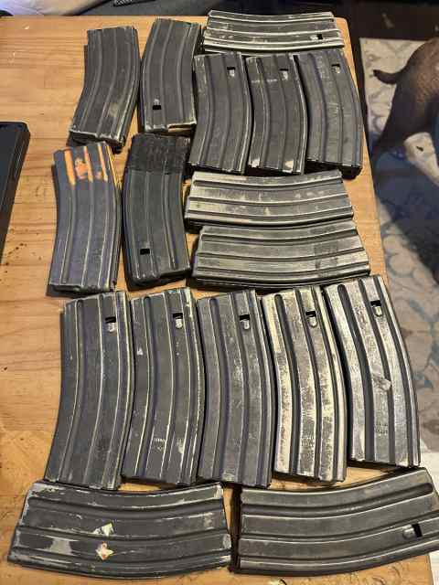 17 Surplus AR15 Mags bundle