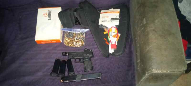 280 rounds of 9mm ammo 