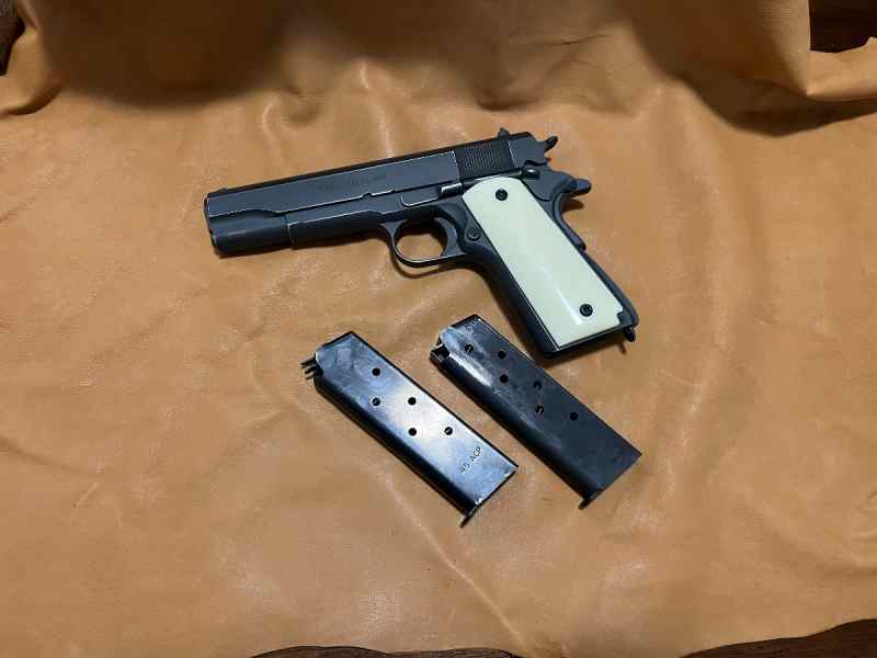 Multiple guns for sale 