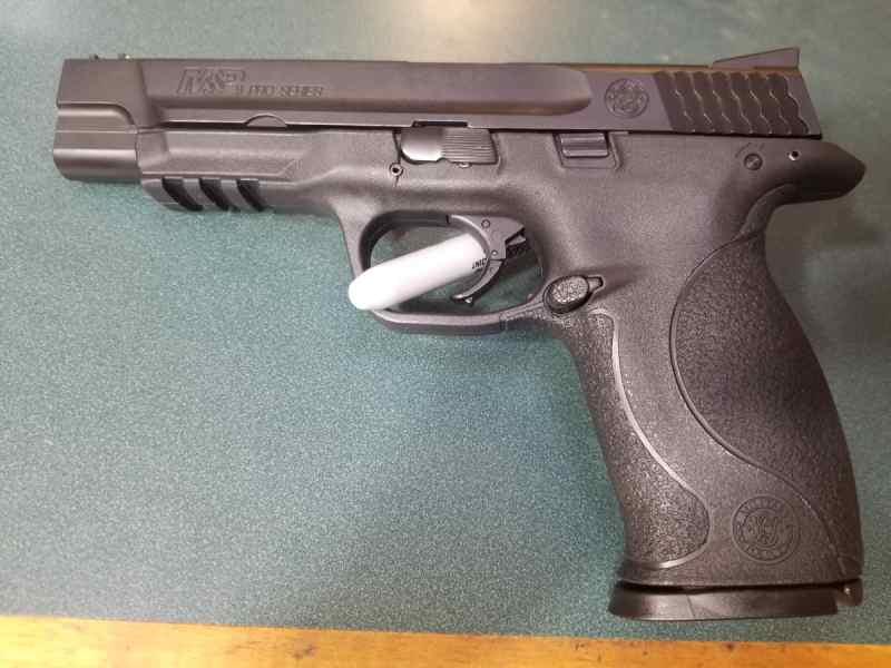 S&amp;W M&amp;P9 Pro Series, 9mm, 5&quot; bbl, target sights