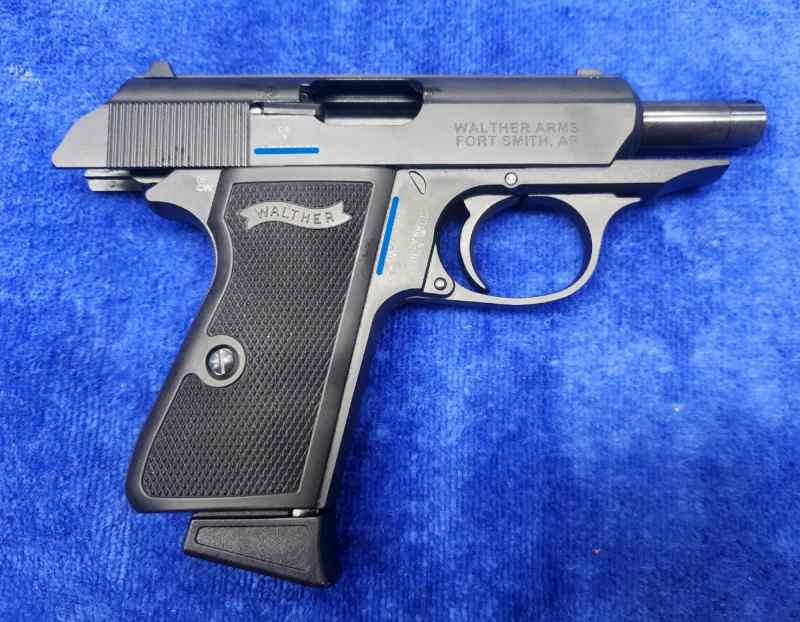 Walther PPK 22 (3).jpg