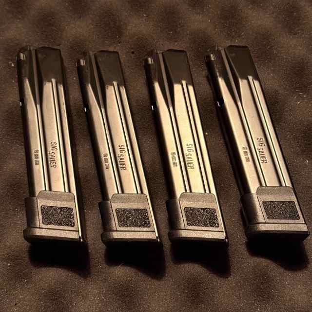 Sig P320 21rd magazines - 4 total black mags