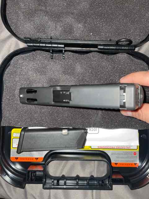 NEW GEN 4 GLOCK 19C FOR SALE OR TRADE