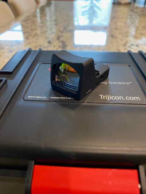 Trijicon RMR Type 2, RM01 3.25 MOA