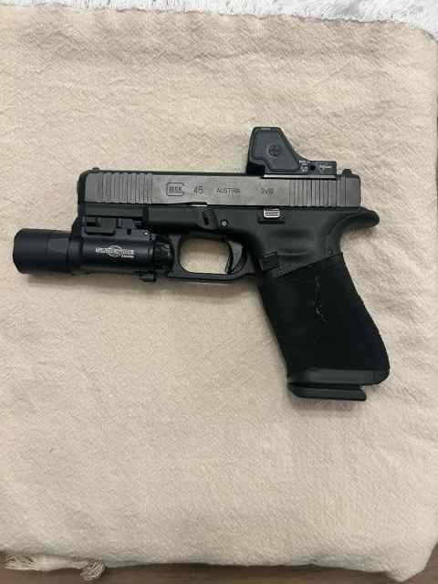 Trijicon RMR HD &amp; SureFire X300T-A handgun light