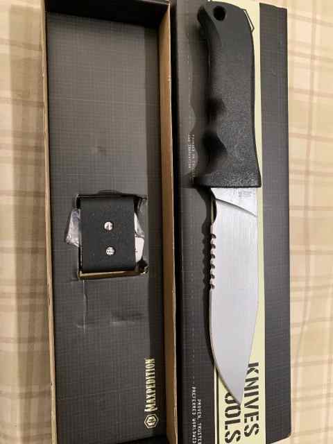 Brand new Maxpedition large knife knives gun guns