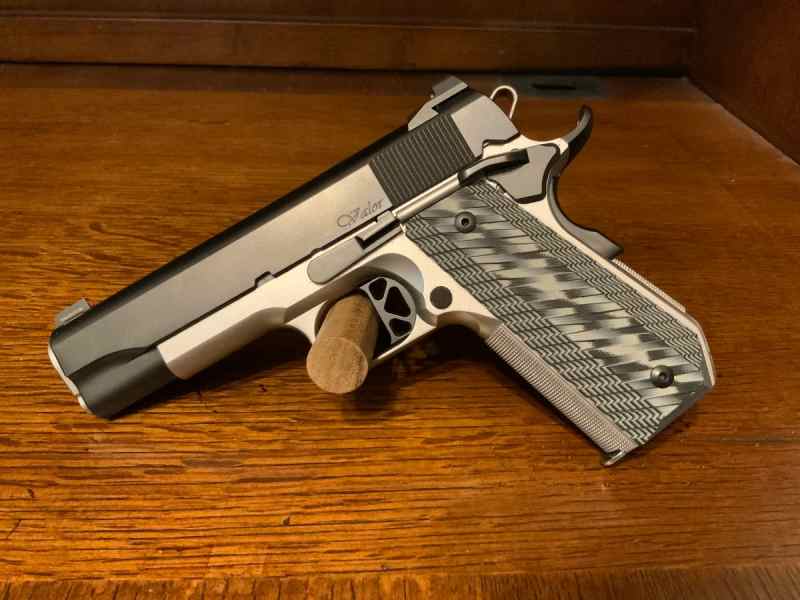 Dan Wesson Valor V Bob 1911