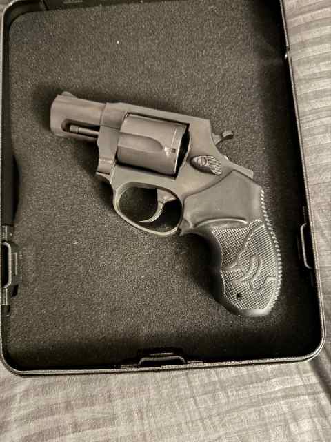 Taurus 856 .38 Special