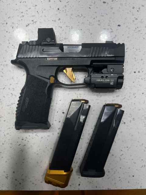 Sig Sauer P365 XMACRO w/ extras