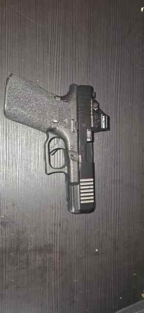 Glock 19 Gen 5 w/Holosun