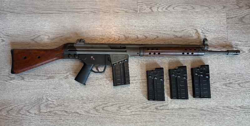 PTR 91 with four magazines