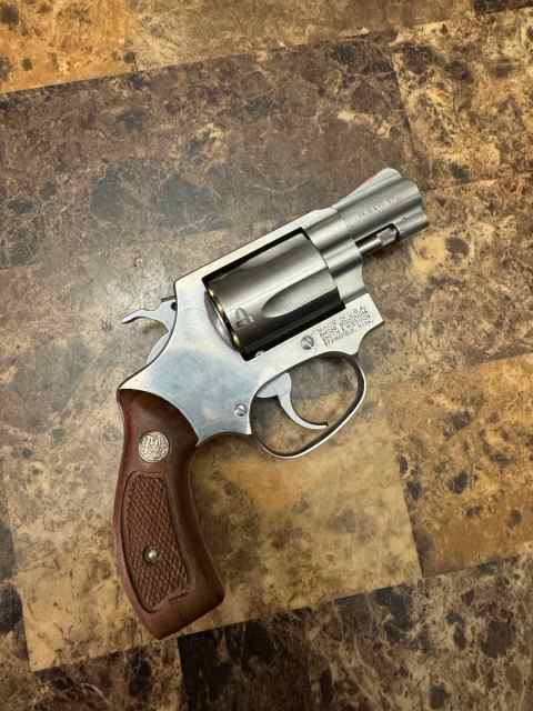 38 special smith and Wesson revolver model 60