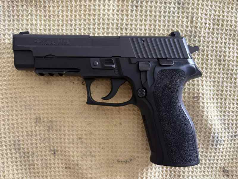 San Antonio {WTS} P226 .40SW