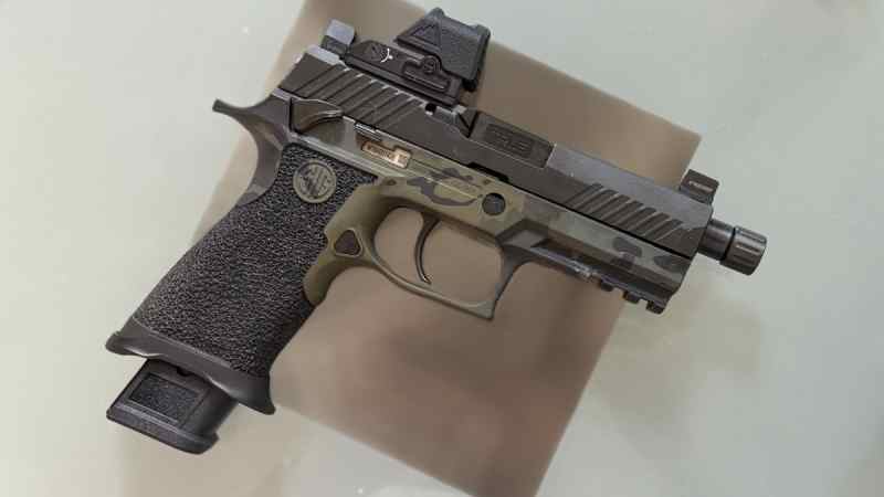 Sig M18 BLACK w/extras