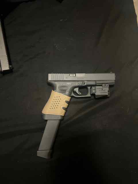 Glock 17 