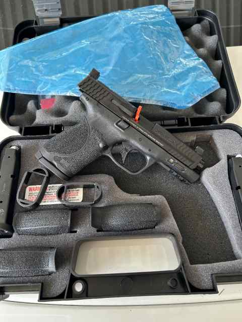 S&amp;W M&amp;P 9 2.0 Compact