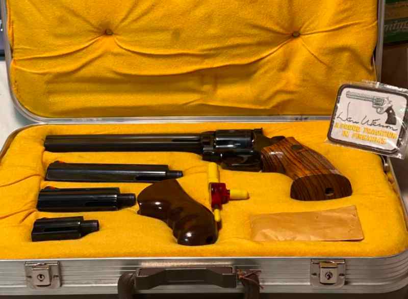 Dan Wesson model 15-2 Pistol PAC 357