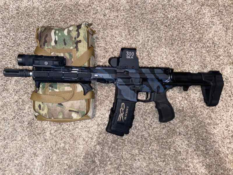 Aero Precision M4E1 Urban Summit Camo 300 Blackout