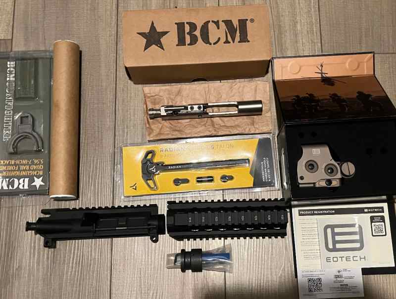 All New Ar15 upper parts &amp; New Eotech exps3-0 tan