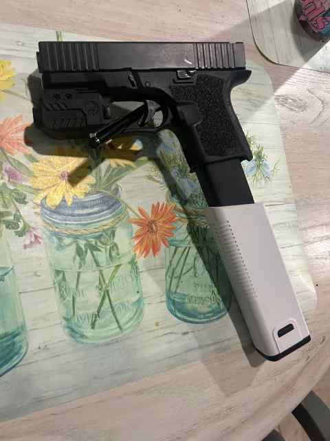 Glock 26 p80 with extras 