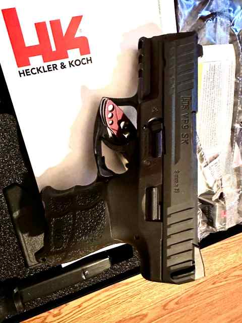 HK VP9 SK  9mm used-like new excellent condition 