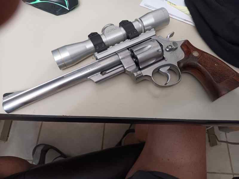 S&amp;w model 857-1 41magnum with scope and ammo