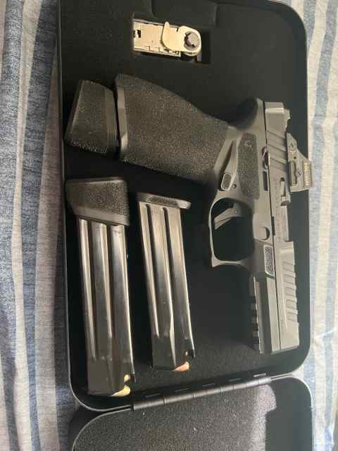 Springfield echelon mos with holosun 