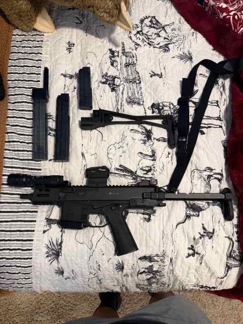 B&amp;T GHM9